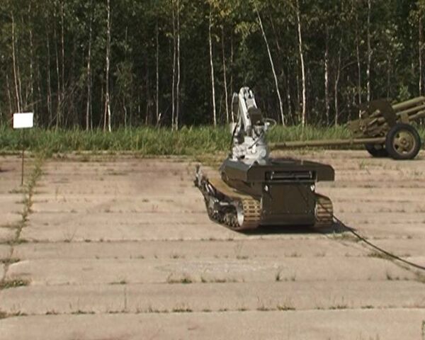 Robots detectan zonas contaminadas de radiación durante ejercicios militares en Rusia - Sputnik Mundo