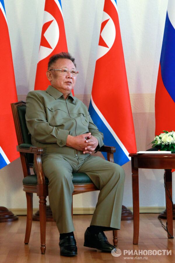 Dmitri Medvédev y Kim Jong-il sostienen encuentro en república rusa de Buriatia - Sputnik Mundo