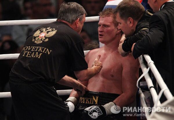 El boxeador ruso Povétkin gana el título del campeón mundial según WBA - Sputnik Mundo