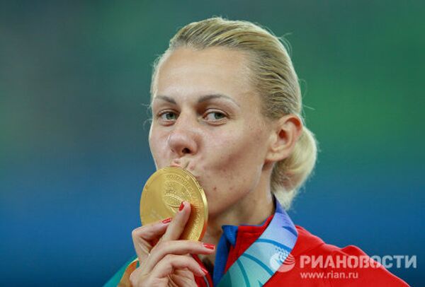 Atletas rusos ganan dos medallas de oro y dos bronces en el Mundial de Atletismo 2011 - Sputnik Mundo