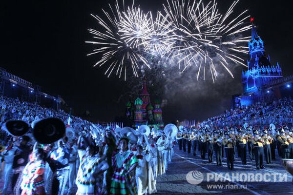 Espectacular inauguración del festival “Torre Spasskaya” - Sputnik Mundo