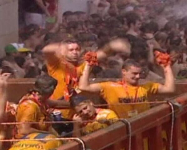 Unas 40 mil personas participaron en la tradicional Tomatina en España - Sputnik Mundo
