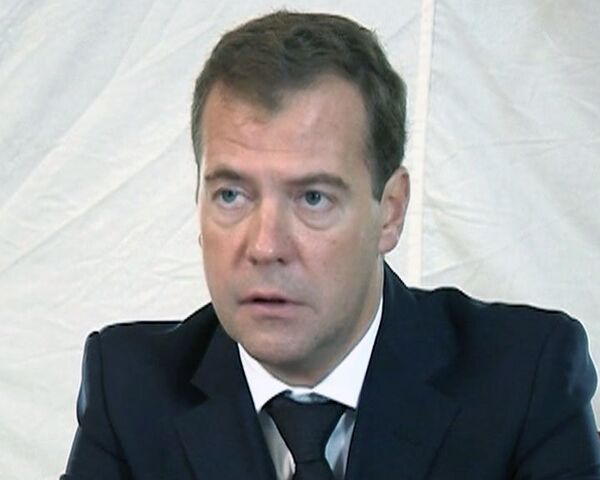 Medvédev promete seguir de cerca la investigación del accidente de Yaroslavl - Sputnik Mundo
