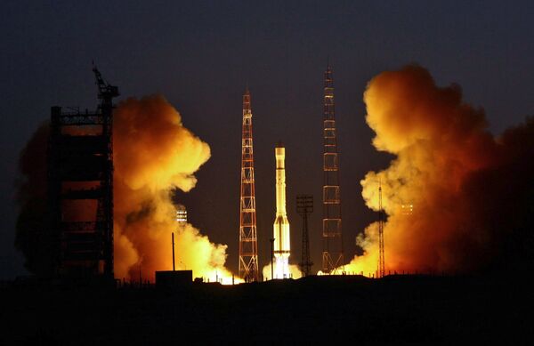 Rusia pone en órbita satélite Glonass-M y prepara el lanzamiento de otros cuatro en 2011 - Sputnik Mundo