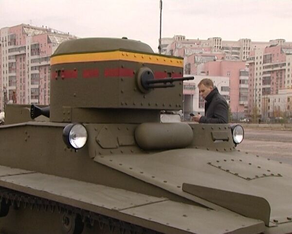 Tanques de tiempos de la Gran Guerra Patria desfilarán en Moscu el 7 de noviembre - Sputnik Mundo