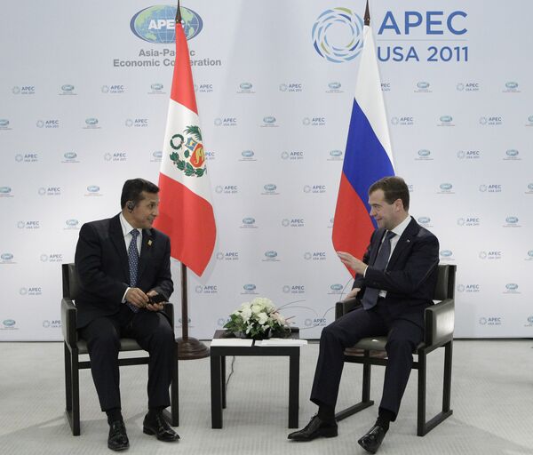 El presidente de Rusia, Dmitri Medvédev, se reunió hoy con su homólogo peruano, Ollanta Humala Tasso - Sputnik Mundo