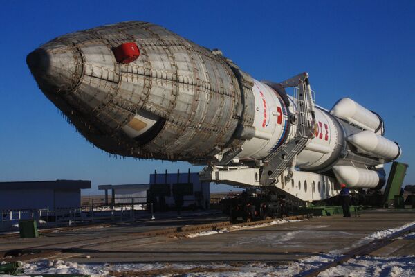 El cohete impulsor ruso Protón-M - Sputnik Mundo