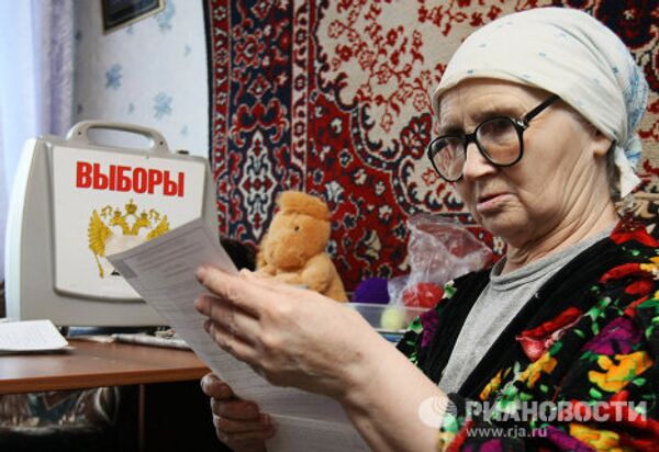 Regiones de Rusia celebran elecciones al parlamento nacional - Sputnik Mundo