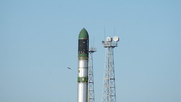 El cohete ruso Dniéper es el más económico para poner microsatélites en órbita baja - Sputnik Mundo