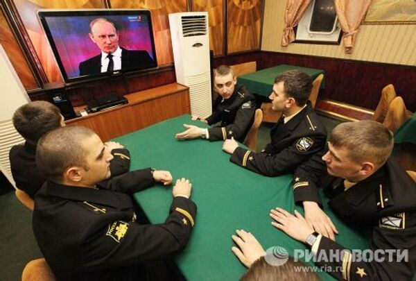 Putin responde en directo a preguntas de sus conciudadanos - Sputnik Mundo