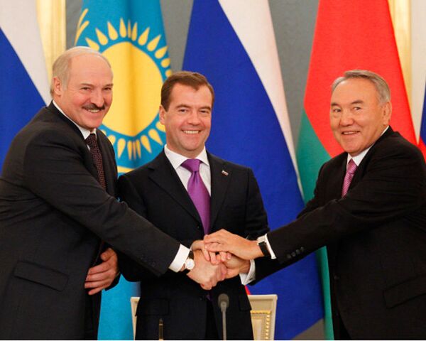 Rusia, Bielorrusia y Kazajstán ponen en marcha el Espacio Económico Común - Sputnik Mundo