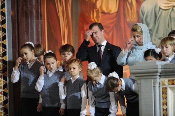 Iglesia Ortodoxa Rusa celebra Natividad de Cristo  - Sputnik Mundo