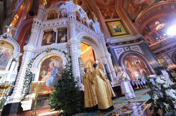 Cerca de 120.000 moscovitas toman parte en oficios religiosos de Navidad - Sputnik Mundo