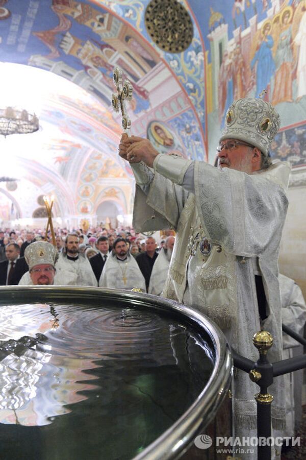 Gran Bendición del Agua en la Catedral de Cristo Salvador de Moscú - Sputnik Mundo