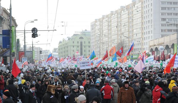 Hasta 23 mil manifestantes participan en la marcha “Por unas elecciones limpias” en Moscú - Sputnik Mundo