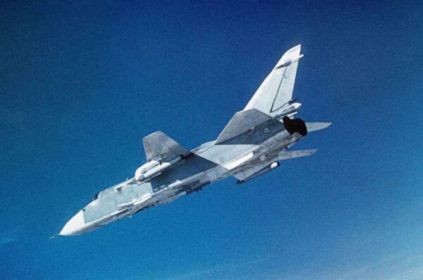 Caza bombardero ruso Su-24 - Sputnik Mundo