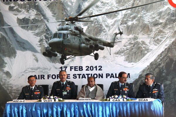 India planea comprar a Rusia  lote extra de 71 helicópteros Mi-17 B-5 en lugar de 51 según prensa - Sputnik Mundo