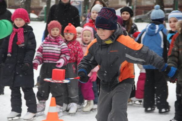 Moscú celebra la fiesta de despedida del invierno  - Sputnik Mundo