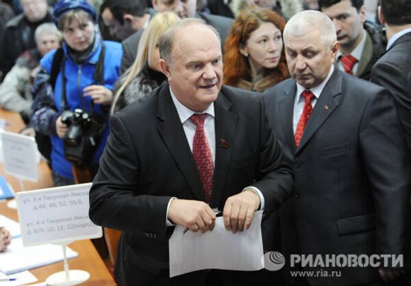Candidatos a la presidencia de Rusia en colegios electorales - Sputnik Mundo