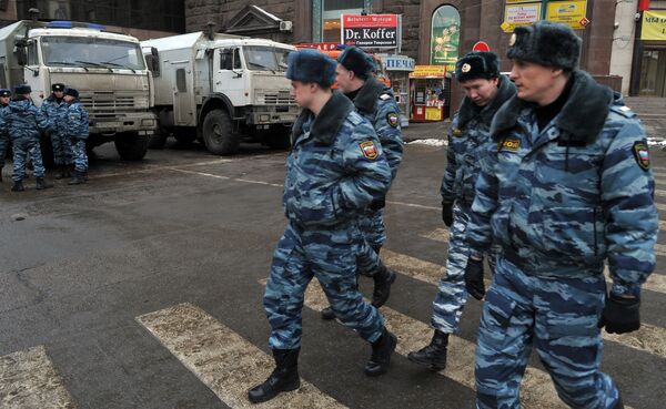 La Policía redobla medidas de seguridad de cara a mítines postelectorales en Moscú - Sputnik Mundo