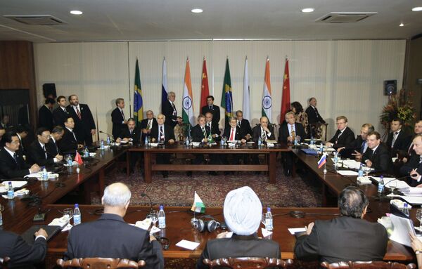 Líderes de BRICS  discutirán sobre la posición de Siria y el problema nuclear iraní en cumbre en la India - Sputnik Mundo