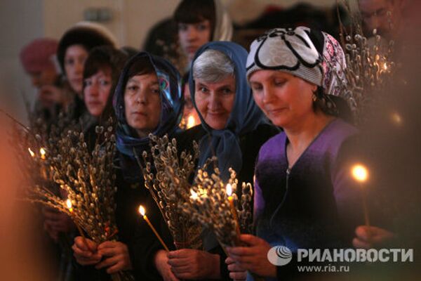 Rusia celebra el Domingo de Ramos - Sputnik Mundo