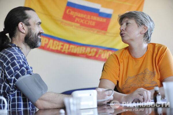 Ex candidato opositor a alcalde lleva 22 días en huelga de hambre en Astracán - Sputnik Mundo