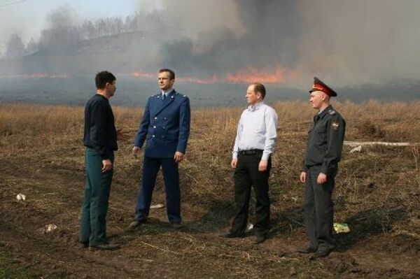 Incendios en las estepas de la zona del lago Baikal  - Sputnik Mundo