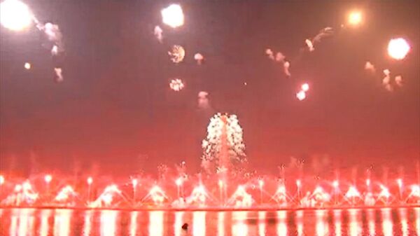 Corea del Norte celebró el “Día del Sol” con espectáculo de fuegos artificiales - Sputnik Mundo