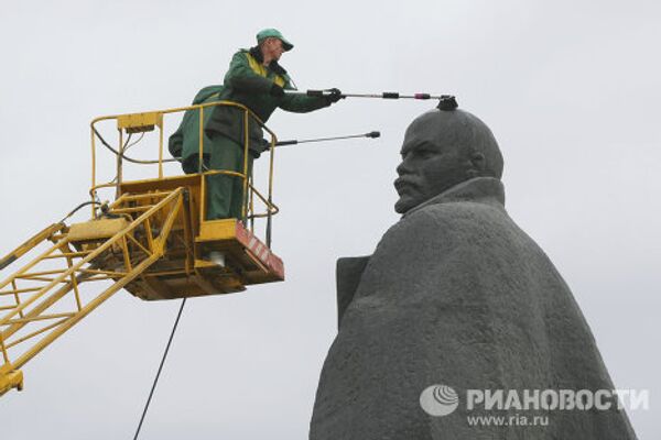 Jornada de trabajo voluntario en ciudades de Rusia - Sputnik Mundo