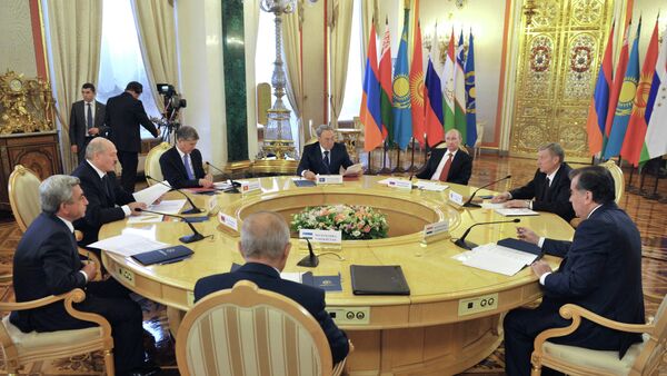 La reunión de los líderes de países miembros de OTSC en Kremlín (Archivo) - Sputnik Mundo