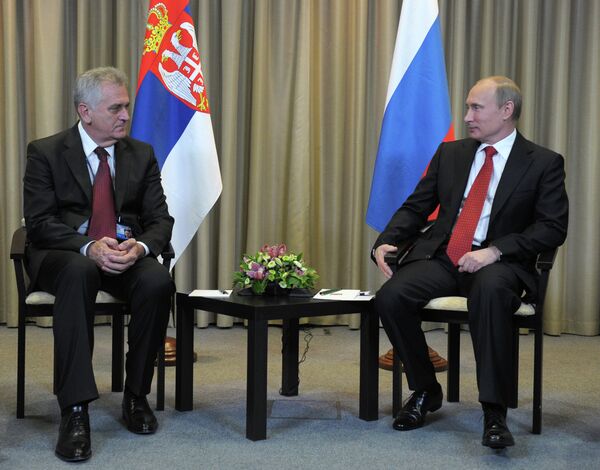 Tomislav Nikolic y Vladímir Putin  - Sputnik Mundo