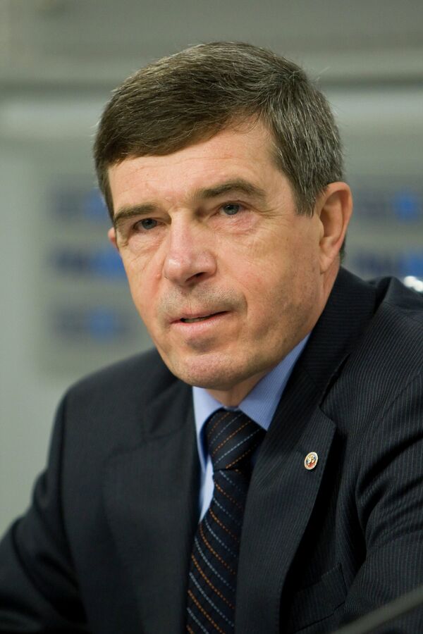 Jefe de la empresa estatal Rosoboronexport, Anatoli Isaikin - Sputnik Mundo