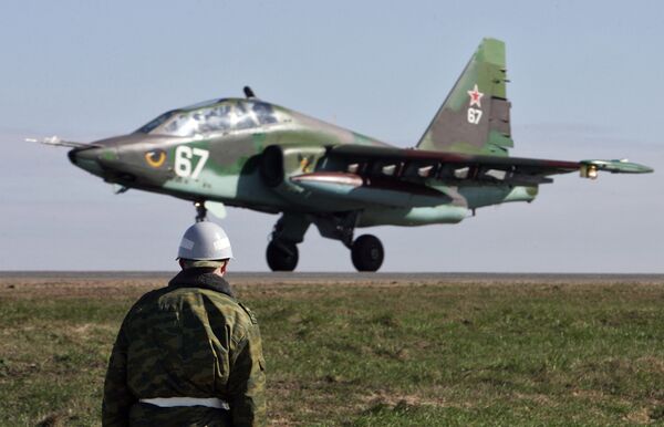 Avión de asalto Su-25 (Archivo) - Sputnik Mundo