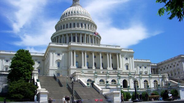 El Senado de EEUU aprueba el acuerdo para evitar el abismo fiscal - Sputnik Mundo