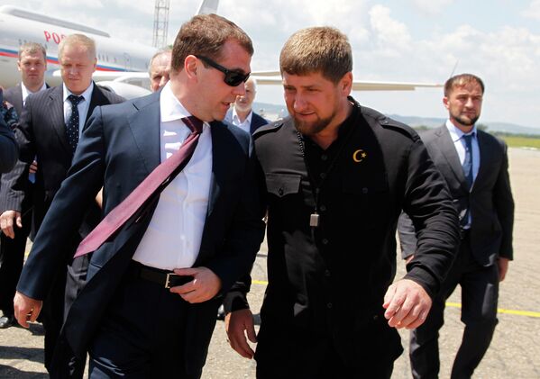 Primer ministro ruso Dmitri Medvédev visita Chechenia - Sputnik Mundo