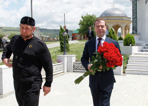 Primer ministro ruso Dmitri Medvédev visita Chechenia - Sputnik Mundo
