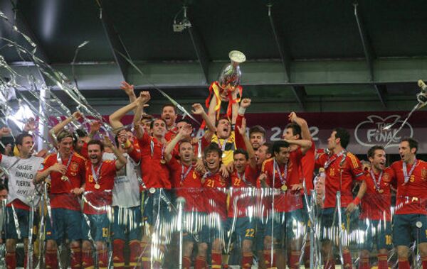 Celebración de la victoria de España en la Eurocopa 2012 - Sputnik Mundo