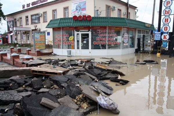 Consecuencias de las fuertes lluvias en la región de Krasnodar - Sputnik Mundo