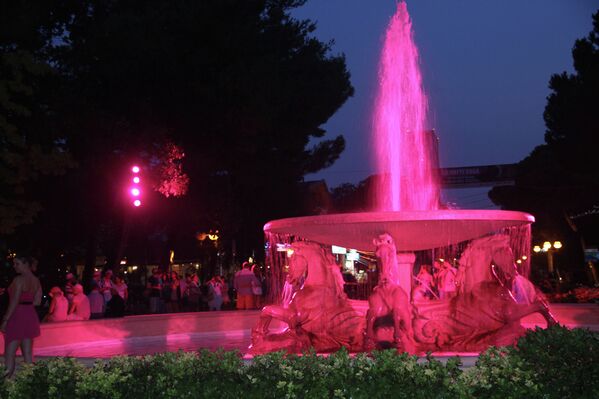 Rímini, ciudad de la “Noche rosa” llena de música - Sputnik Mundo