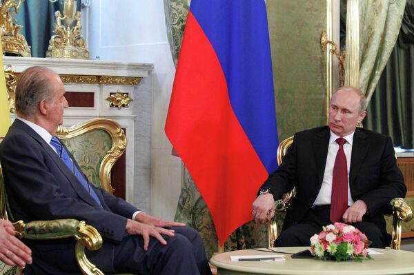 Putin destaca ante el Rey Juan Carlos I el dinámico desarrollo de las relaciones político-económicas entre Rusia y España - Sputnik Mundo