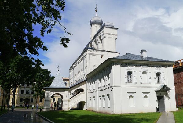 El Kremlin de Nóvgorod, joya de la arquitectura medieval rusa - Sputnik Mundo