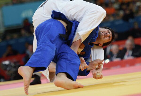 Judoca Taguir Jaibuláev, ganador del tercer oro olímpico de Rusia en Londres 2012 - Sputnik Mundo