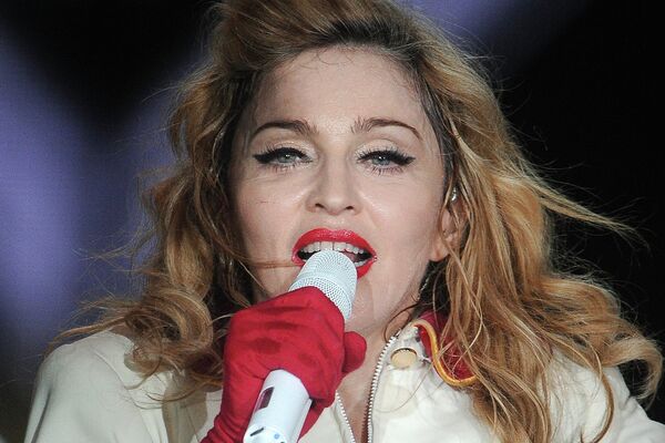Madonna llega a Moscú con su nueva gira MDNA  - Sputnik Mundo