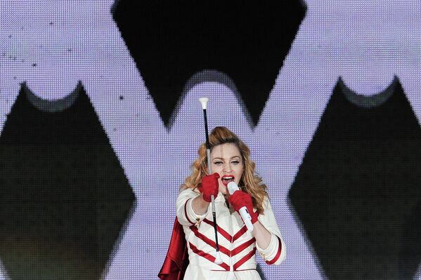 Madonna llega a Moscú con su nueva gira MDNA  - Sputnik Mundo
