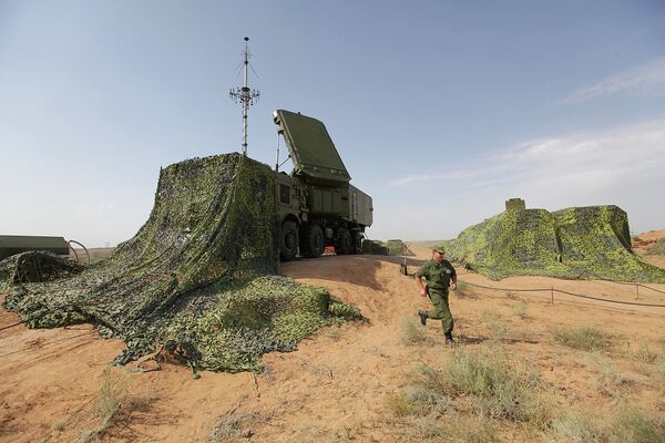 Ejercicios de sistemas antiaéreos S-400 en provincia de Astracán - Sputnik Mundo
