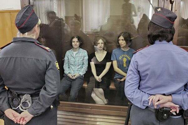 La defensa de Pussy Riot recurre la condena de dos años de cárcel - Sputnik Mundo