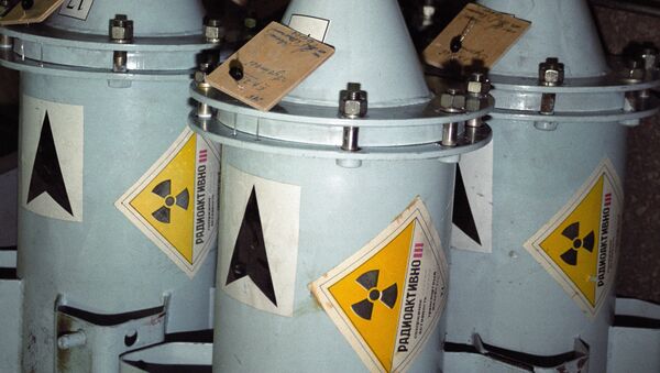 Contenedores con combustible nuclear - Sputnik Mundo