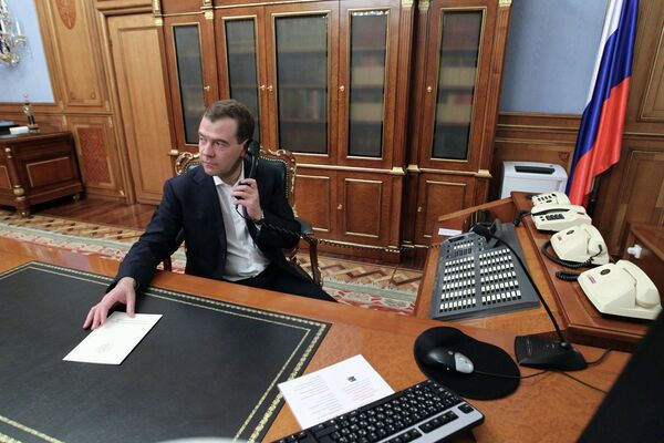 Los cuatro meses de Dmitri Medvédev tras dejar el Kremlin - Sputnik Mundo