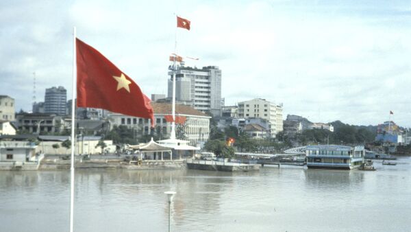Autoridades vietnamitas limitan el número de invitados a bodas de miembros del Partido Comunista - Sputnik Mundo